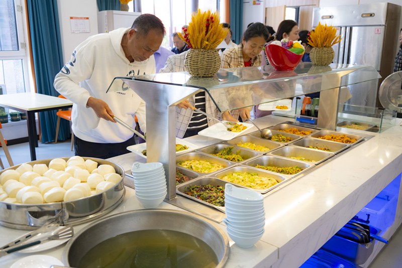 华府社区敬老餐厅